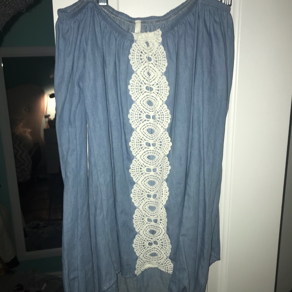 Off the shoulder blouse denim
